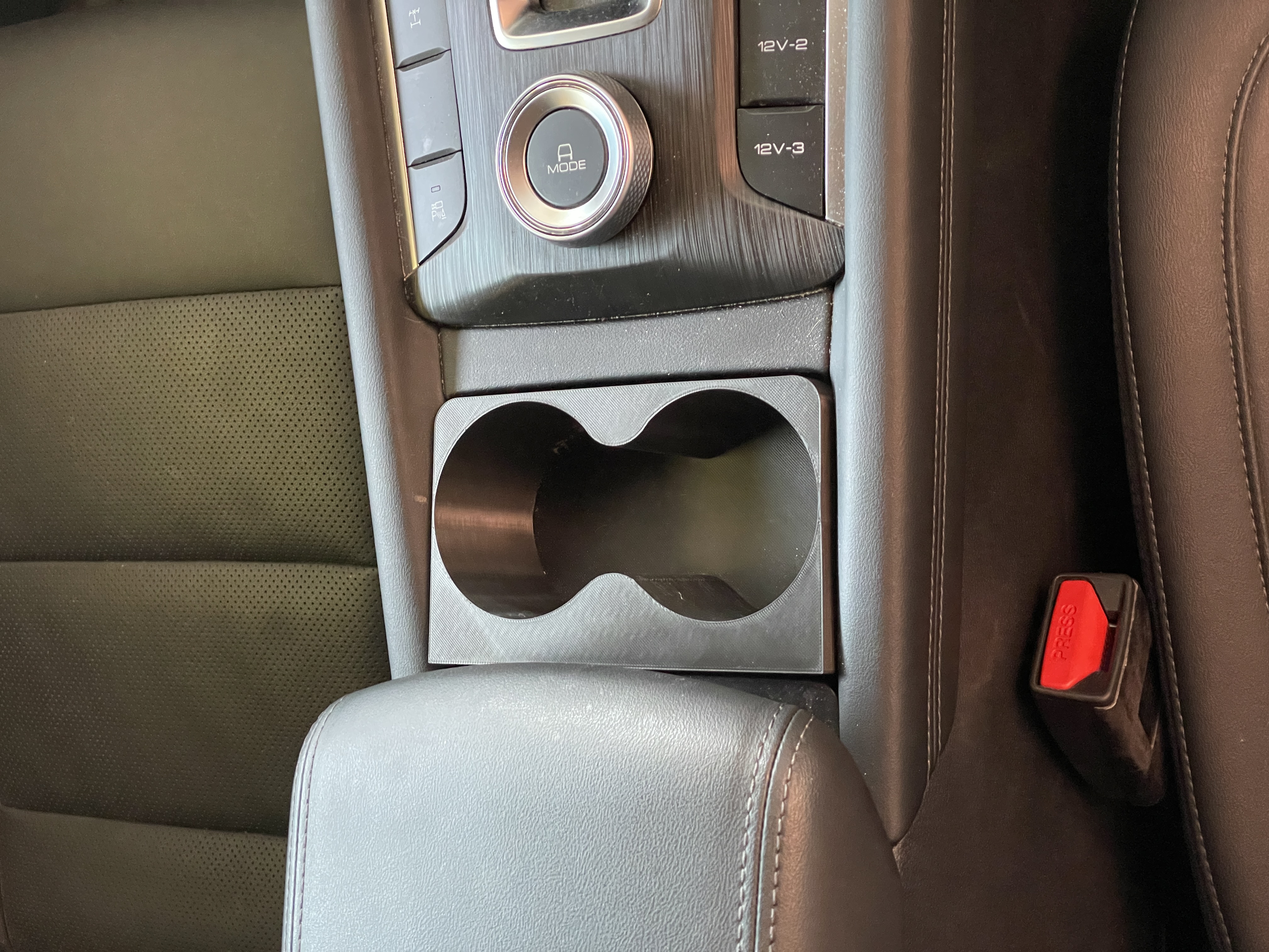 GWM P300 'Boob' Cup Holder Front Centre